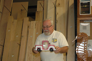 Scrollsaw project byErwin Bragg