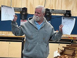 Scrollsaw project byAllan Carter